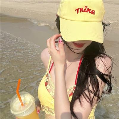 小尾巴快跟上